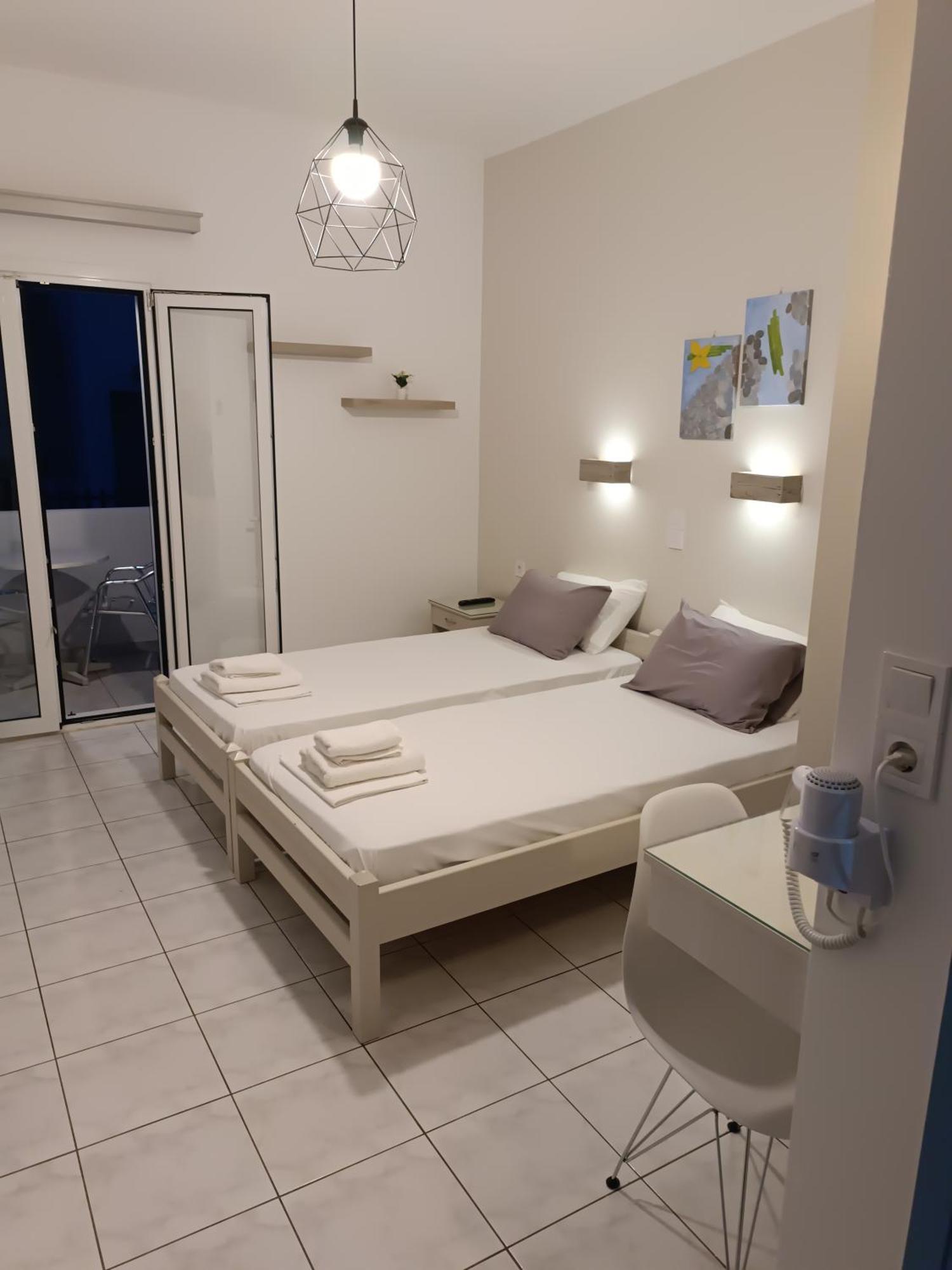 Nissea Studios - Πρώην Dora 2 Studios - Batsi  Bagian luar foto