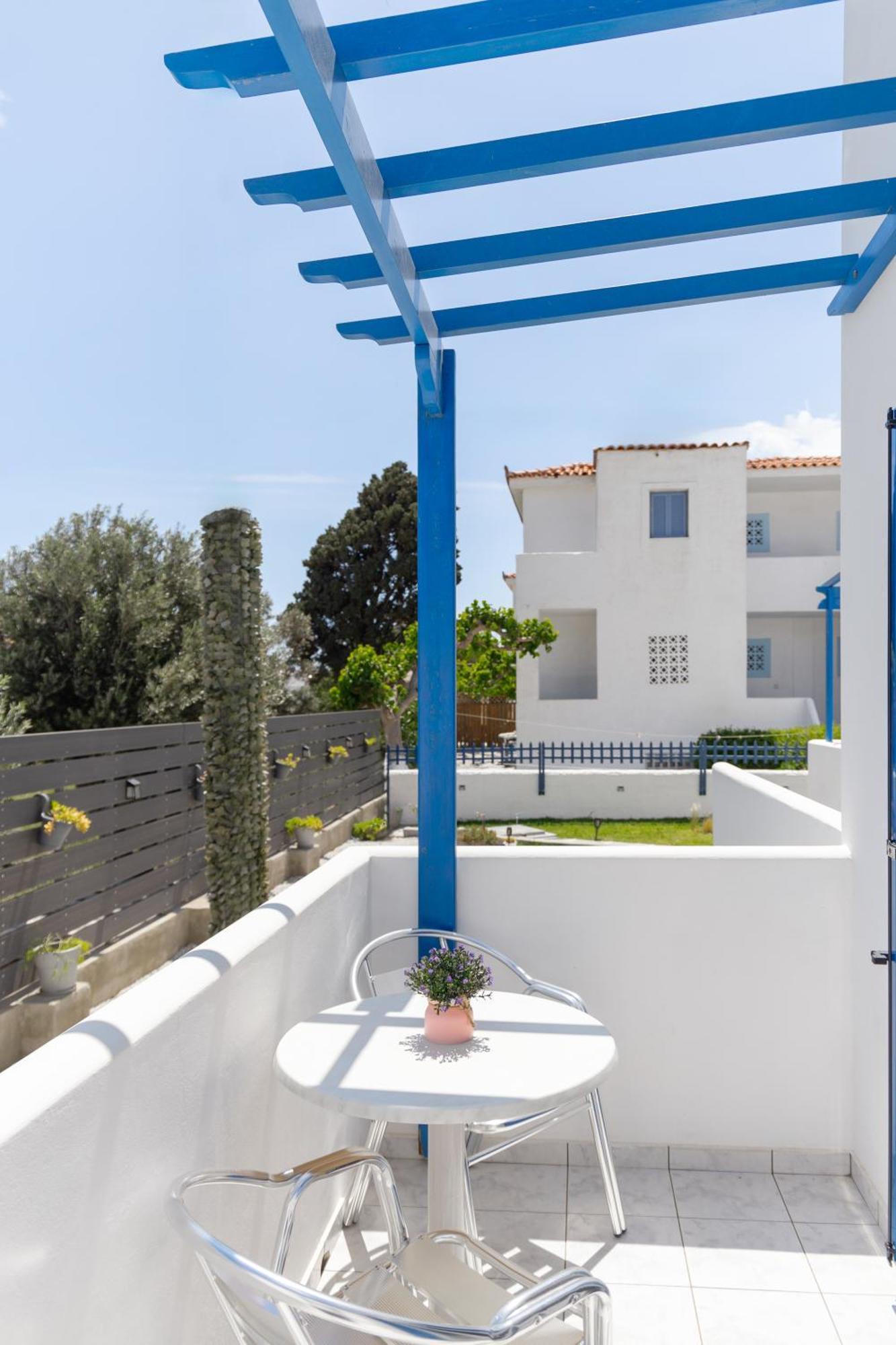 Nissea Studios - Πρώην Dora 2 Studios - Batsi  Bagian luar foto
